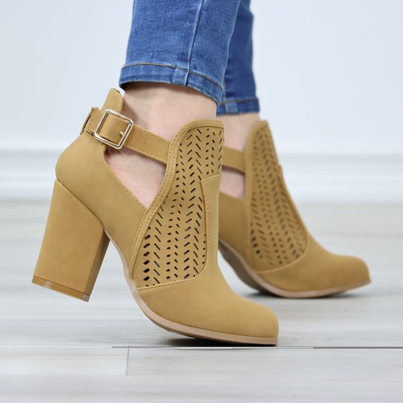 Tan Faux Nubuck Round Toe Block Heeled Ankle Boots Lacer Cut Design - Picture 4 of 12